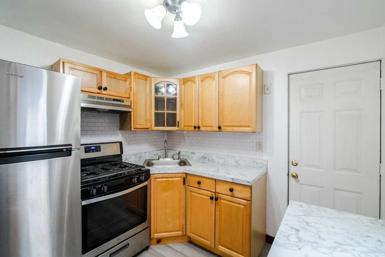 2036 N Palethorp St - Photo 3 of 16