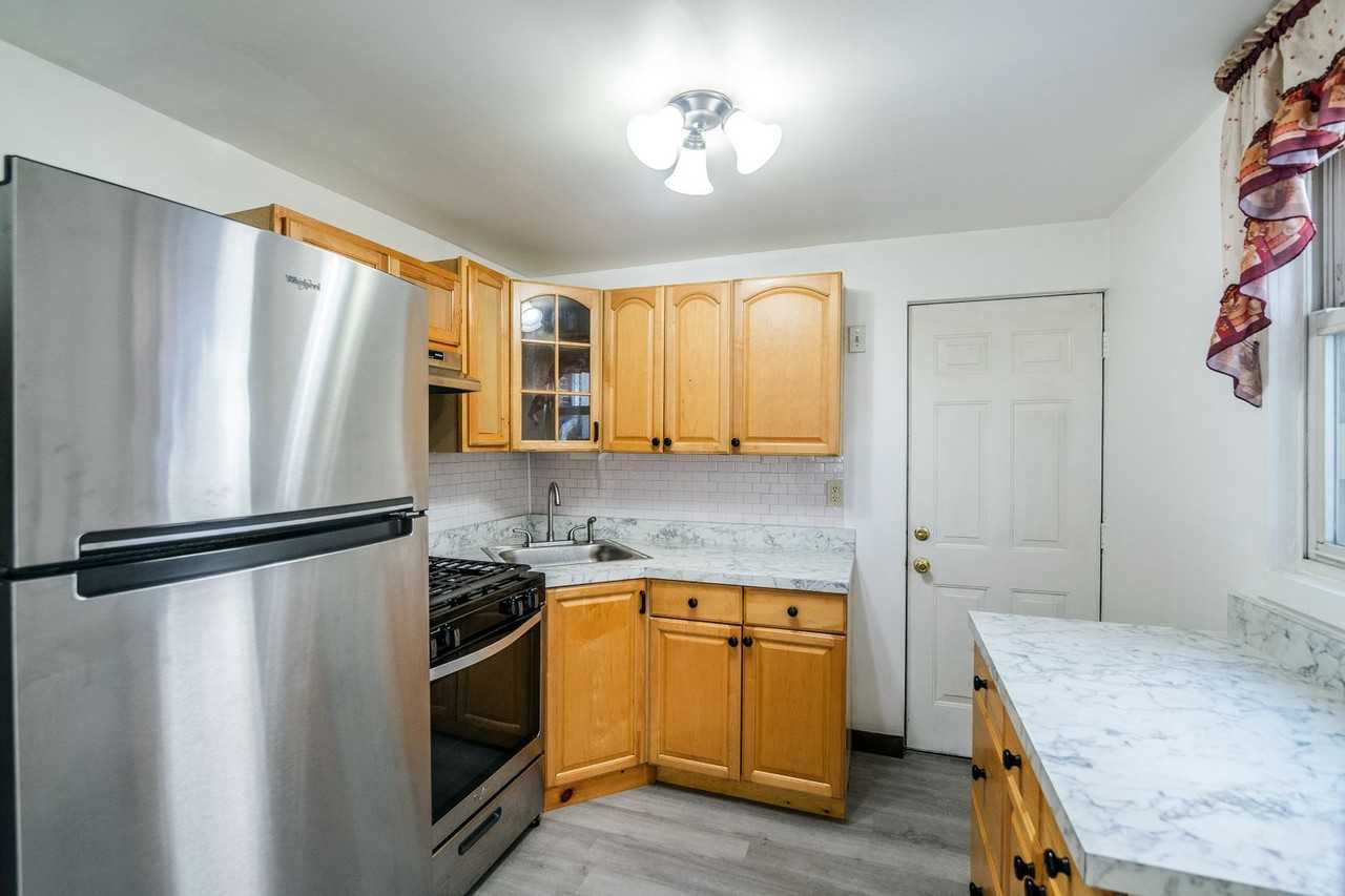 2036 N Palethorp St - Photo 5 of 16