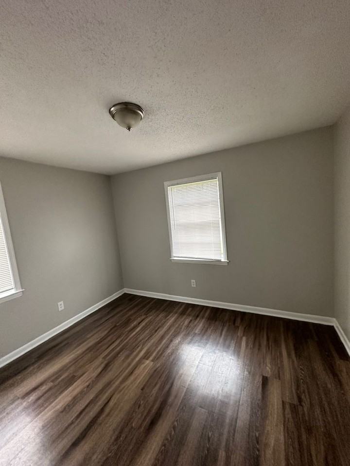 4212 Cochese Rd - Photo 4 of 10