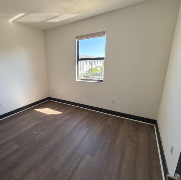 9143 Nw 161st St - Photo 2 of 7