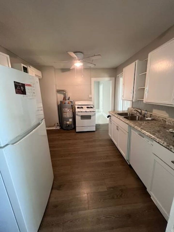 3436 Parkwood Ave - Photo 4 of 8