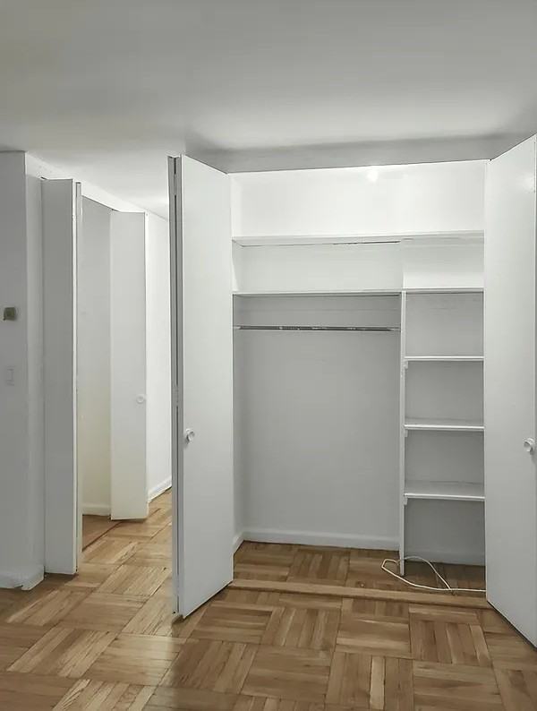 1380 York Ave #2F - Photo 6 of 7