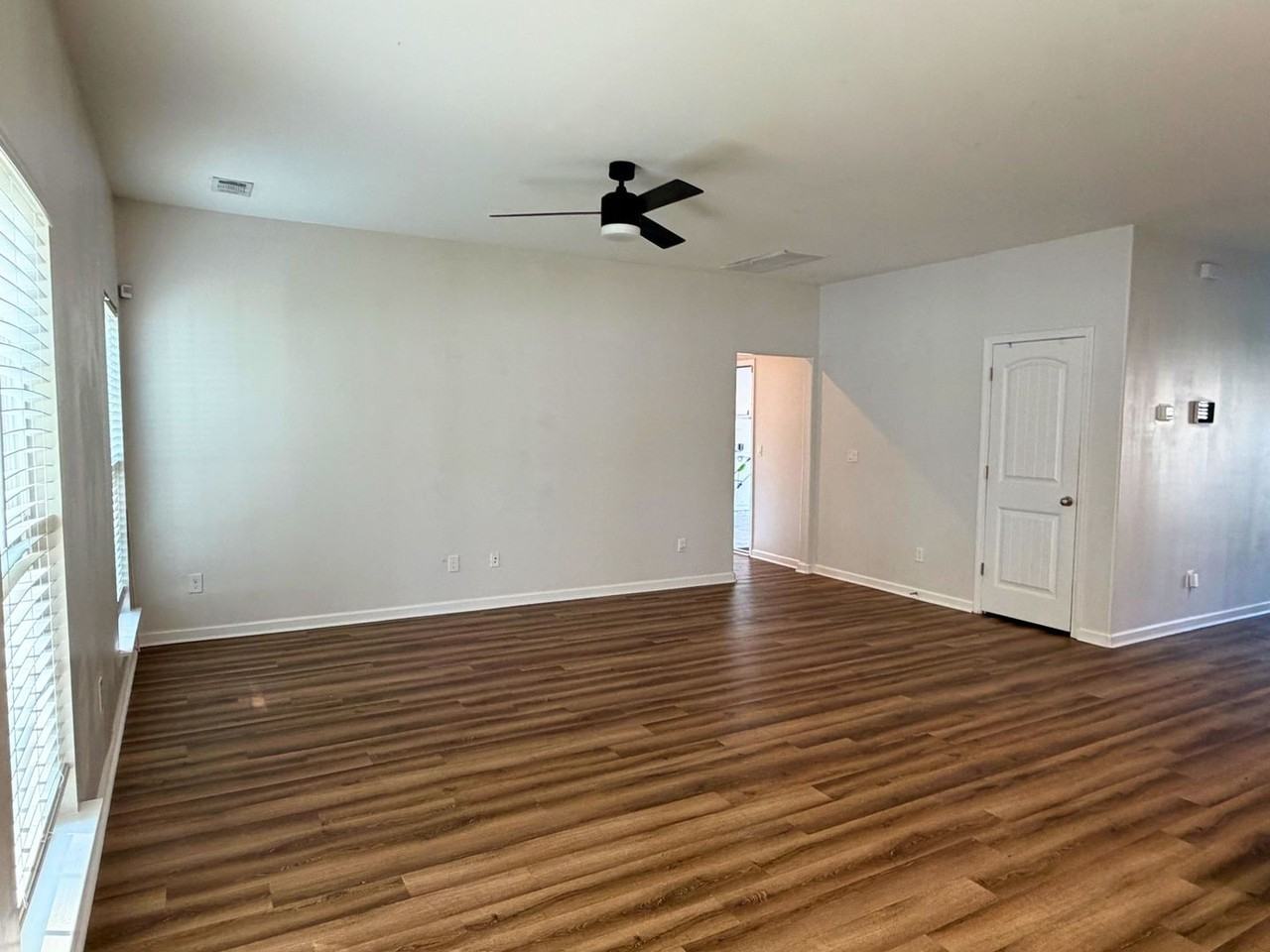 249 Daniel Trent Way - Photo 5 of 33