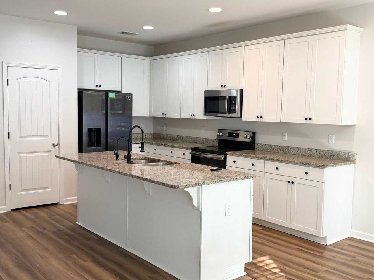 249 Daniel Trent Way - Photo 6 of 33