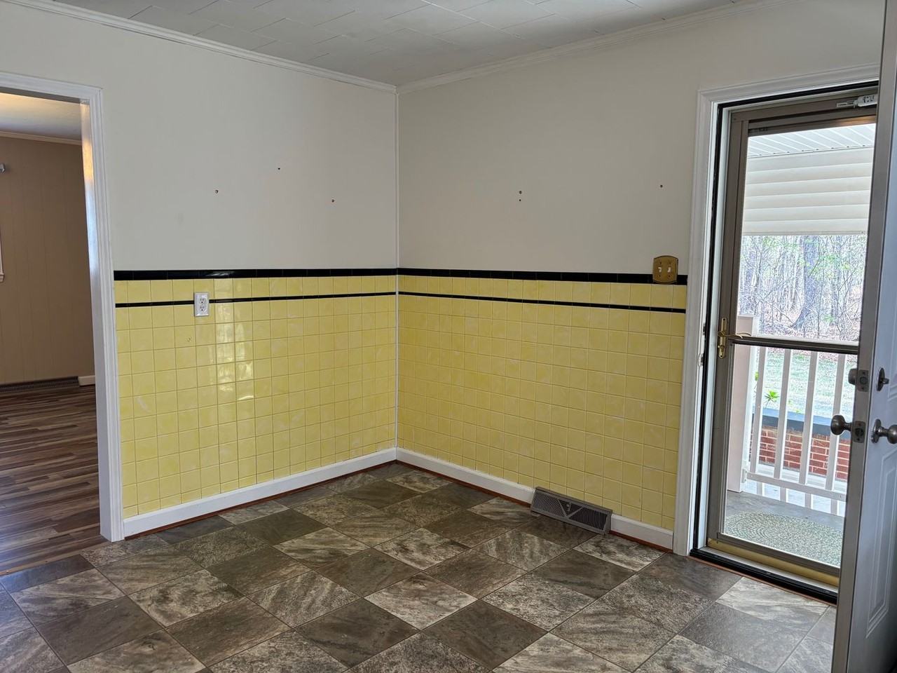 1957 Center Cross Church Rd - Photo 7 of 22