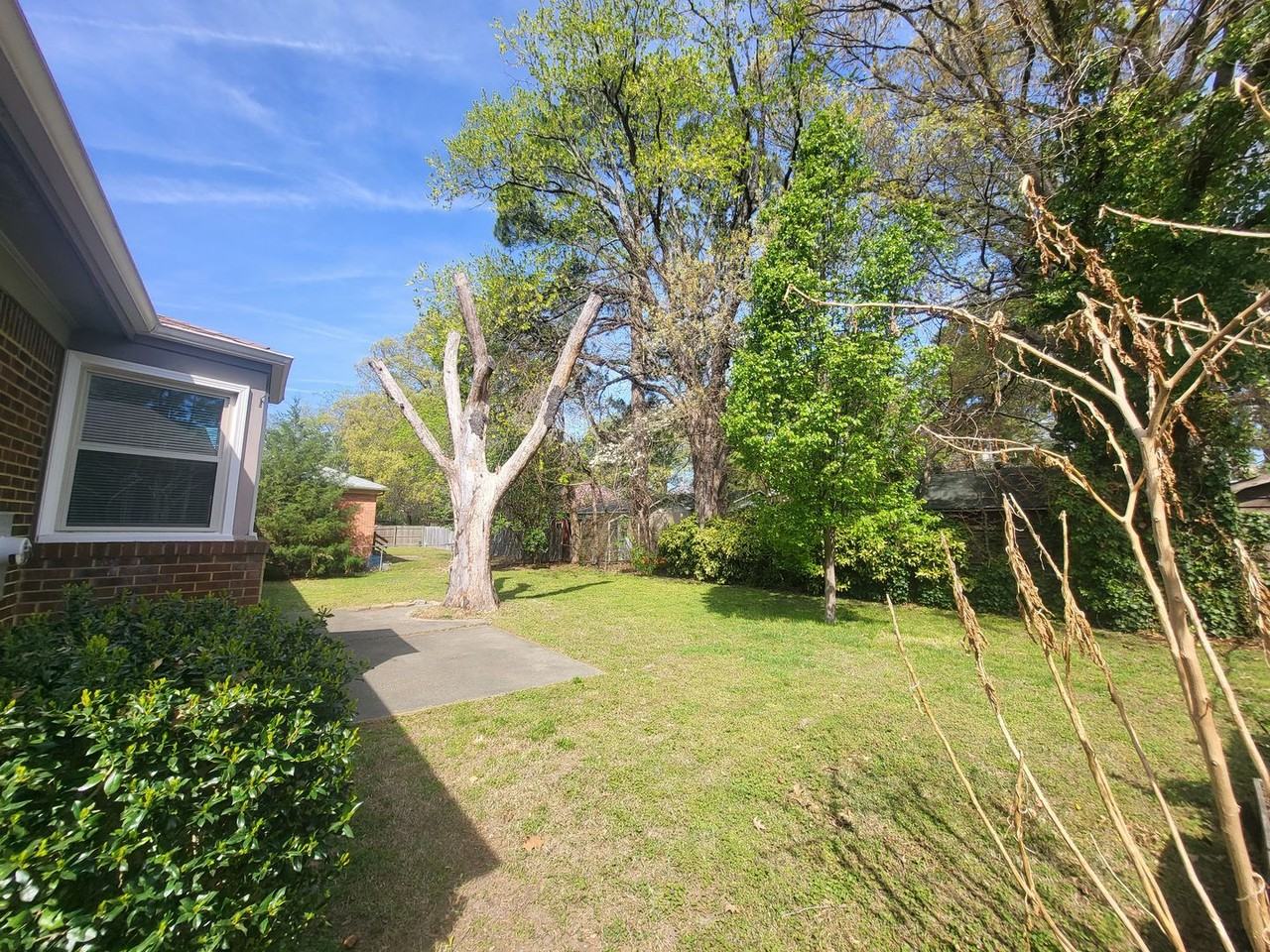 6114 Lyndhurst Ave - Photo 4 of 31