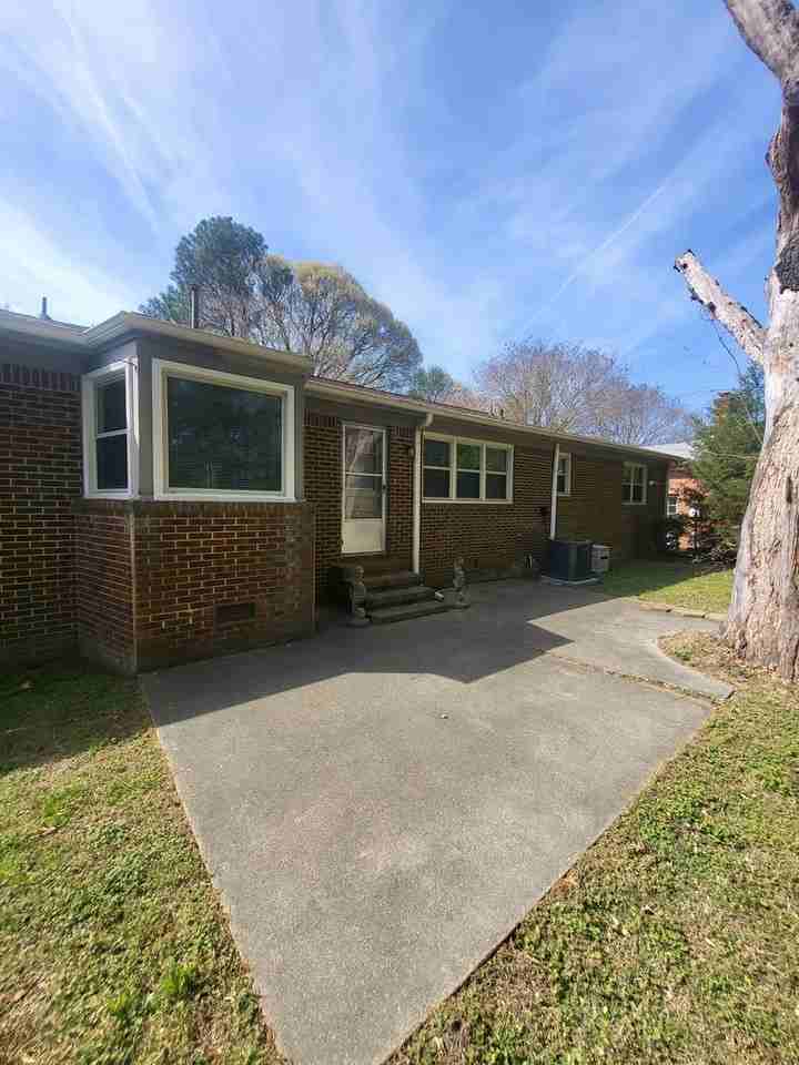 6114 Lyndhurst Ave - Photo 6 of 31