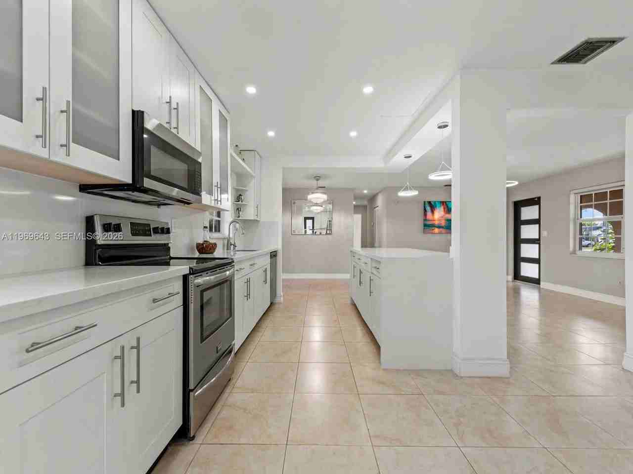 3605 Sw 122nd Pl - Photo 4 of 20