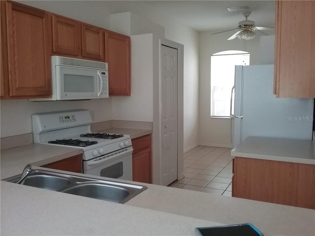 6246 Blue Runner Ct - Photo 4 of 13