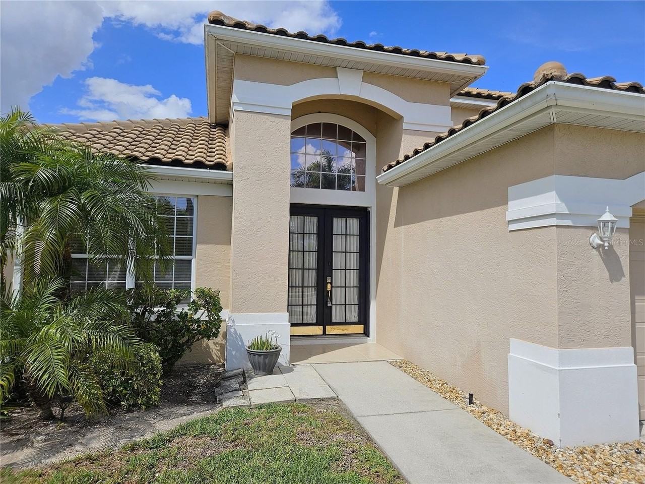 175 Braemar Ave - Photo 3 of 40