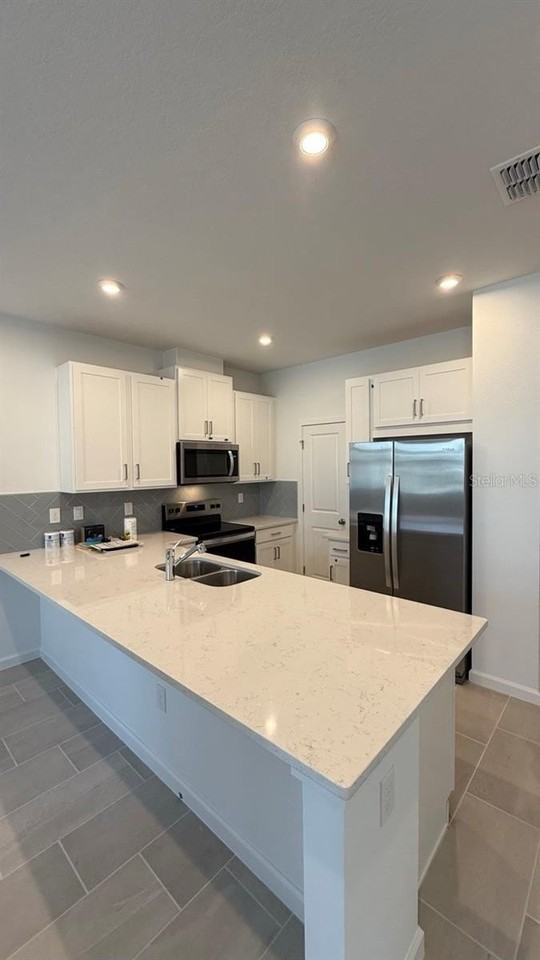 1350 Tarflower Dr - Photo 4 of 28