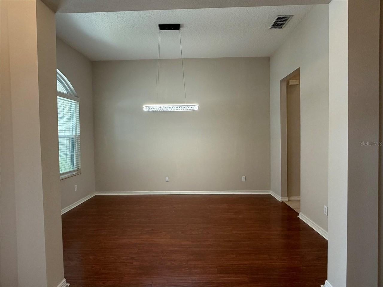 10237 Facet Ct - Photo 7 of 50