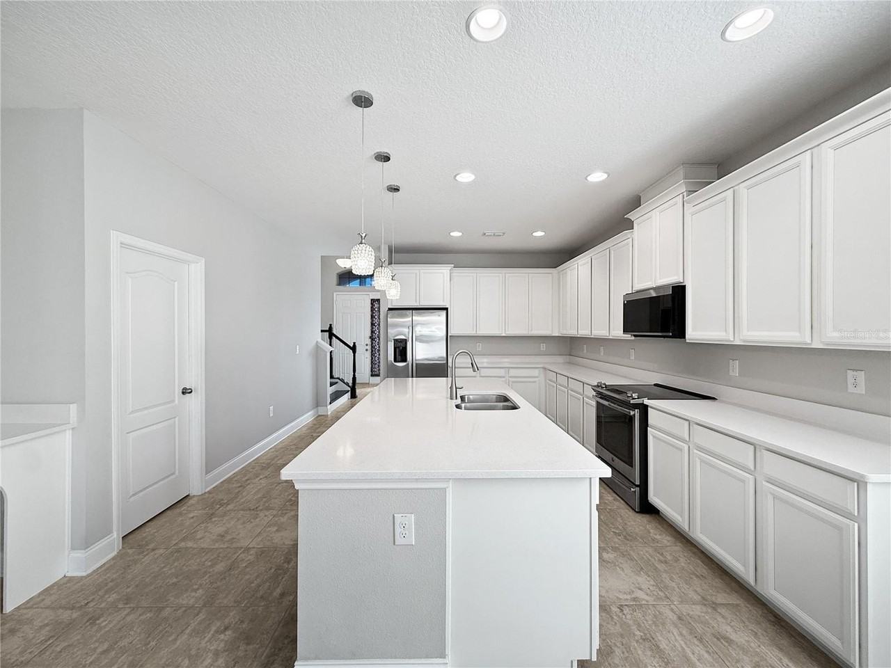 1144 Narcoossee Del Sol Blvd - Photo 4 of 22