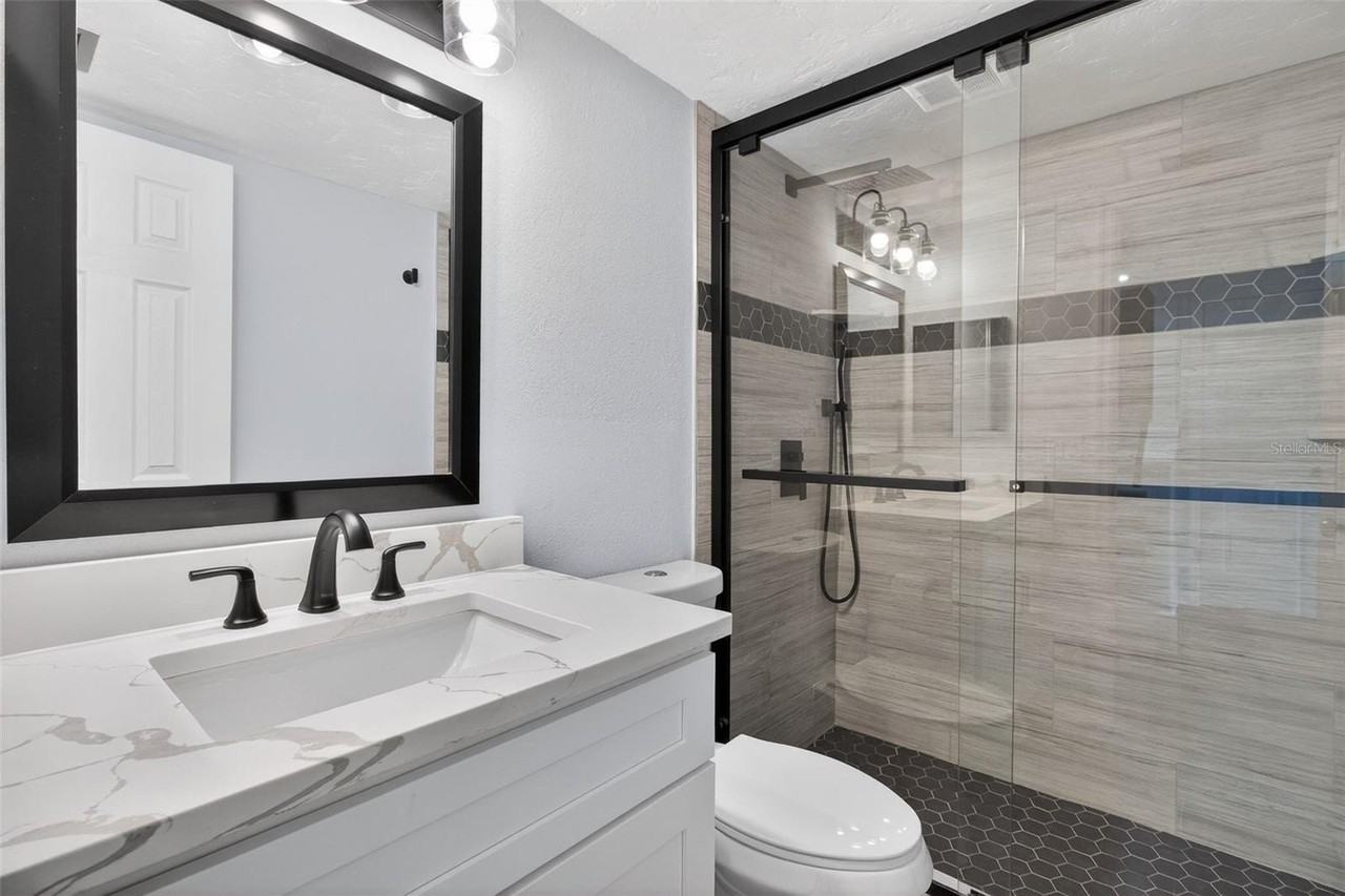 6660 Cape Hatteras Way Ne #1 - Photo 7 of 42