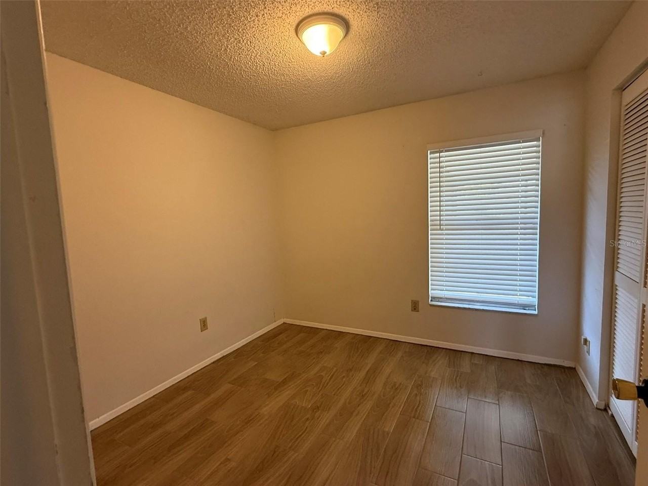 2008 Shadow Pine Dr - Photo 4 of 17