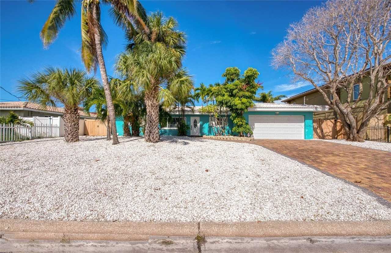 4222 Miller Dr - Photo 2 of 50