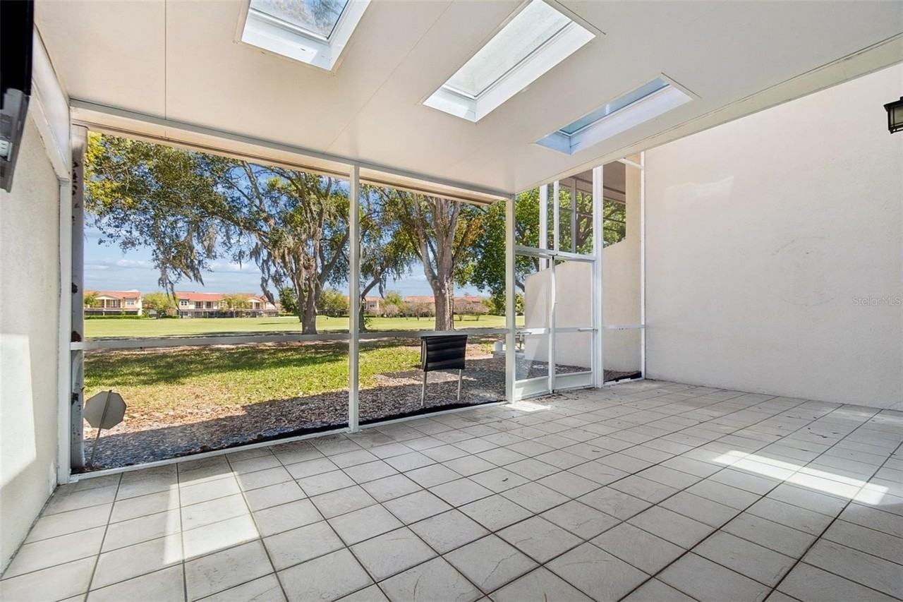 4207 Arborwood Ln - Photo 5 of 32