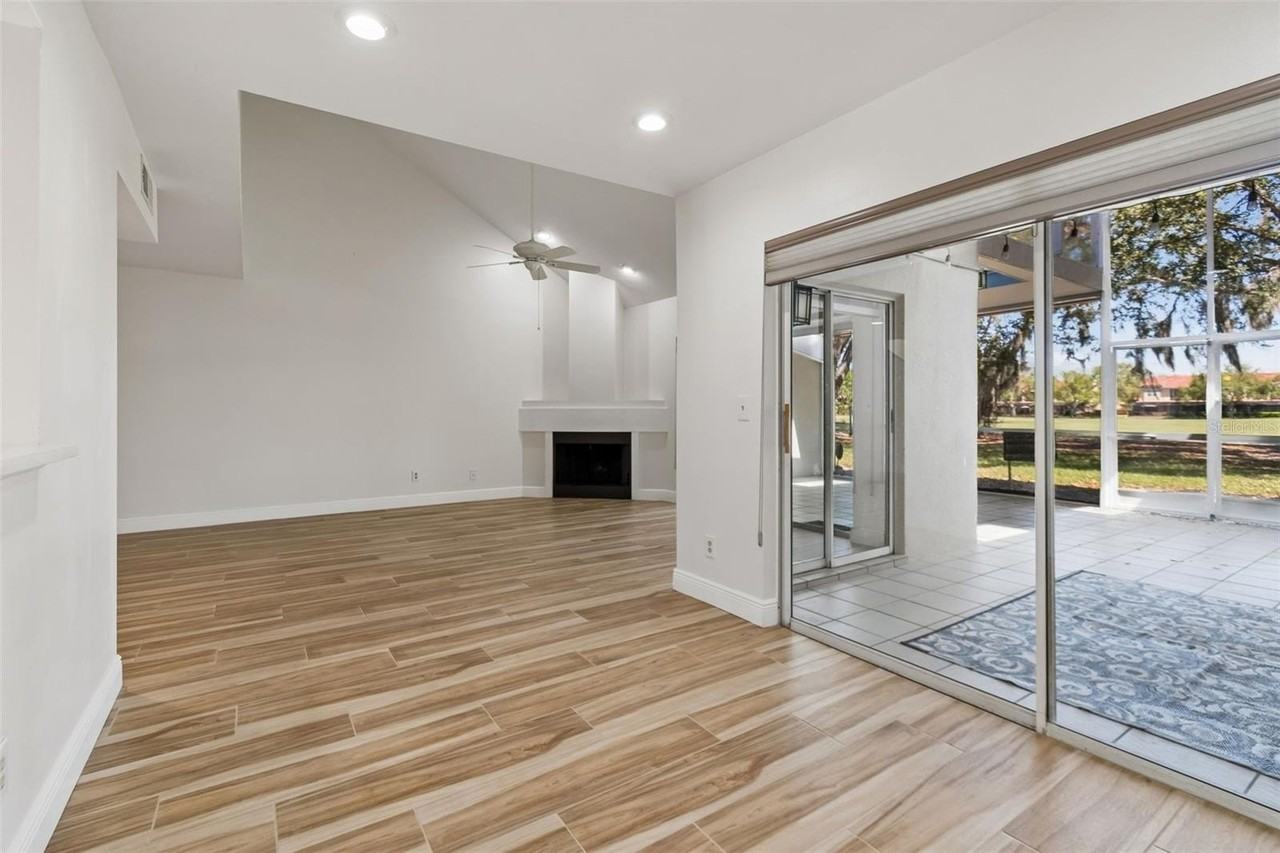 4207 Arborwood Ln - Photo 7 of 32