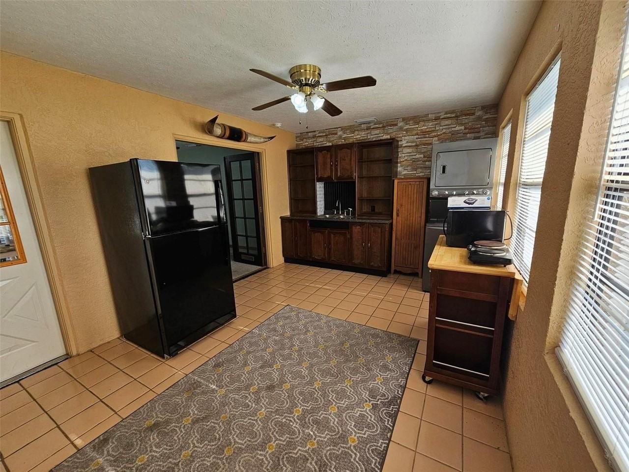 4609 Miley Rd - Photo 3 of 23