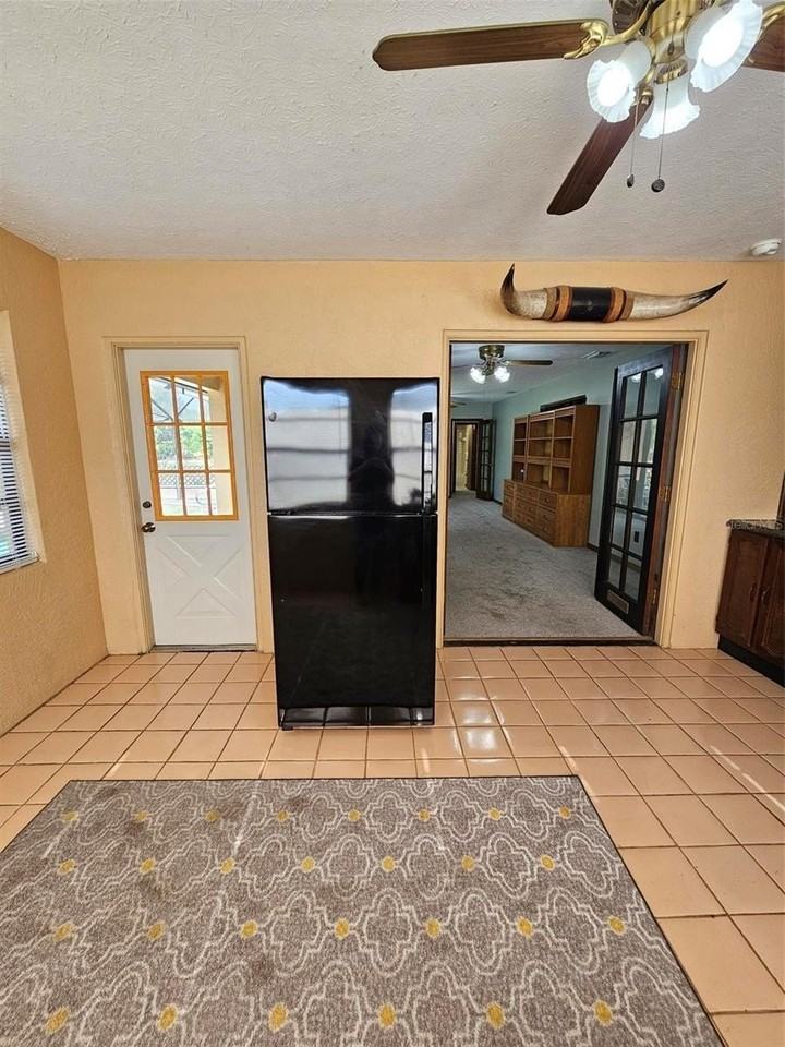 4609 Miley Rd - Photo 5 of 23