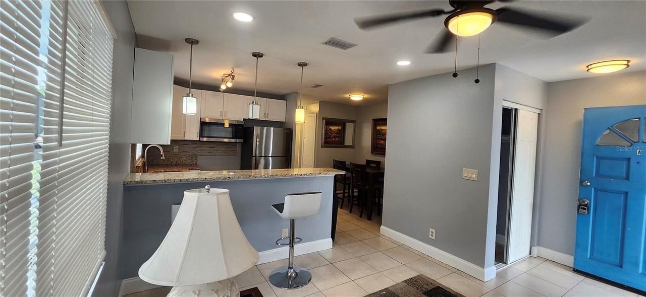 10706 N 15th St #A - Photo 5 of 10