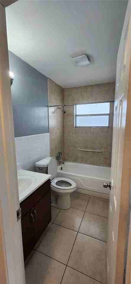 10706 N 15th St #A - Photo 6 of 10