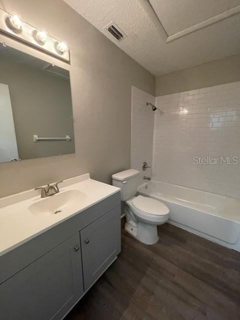 2415 Idlewild St - Photo 7 of 13