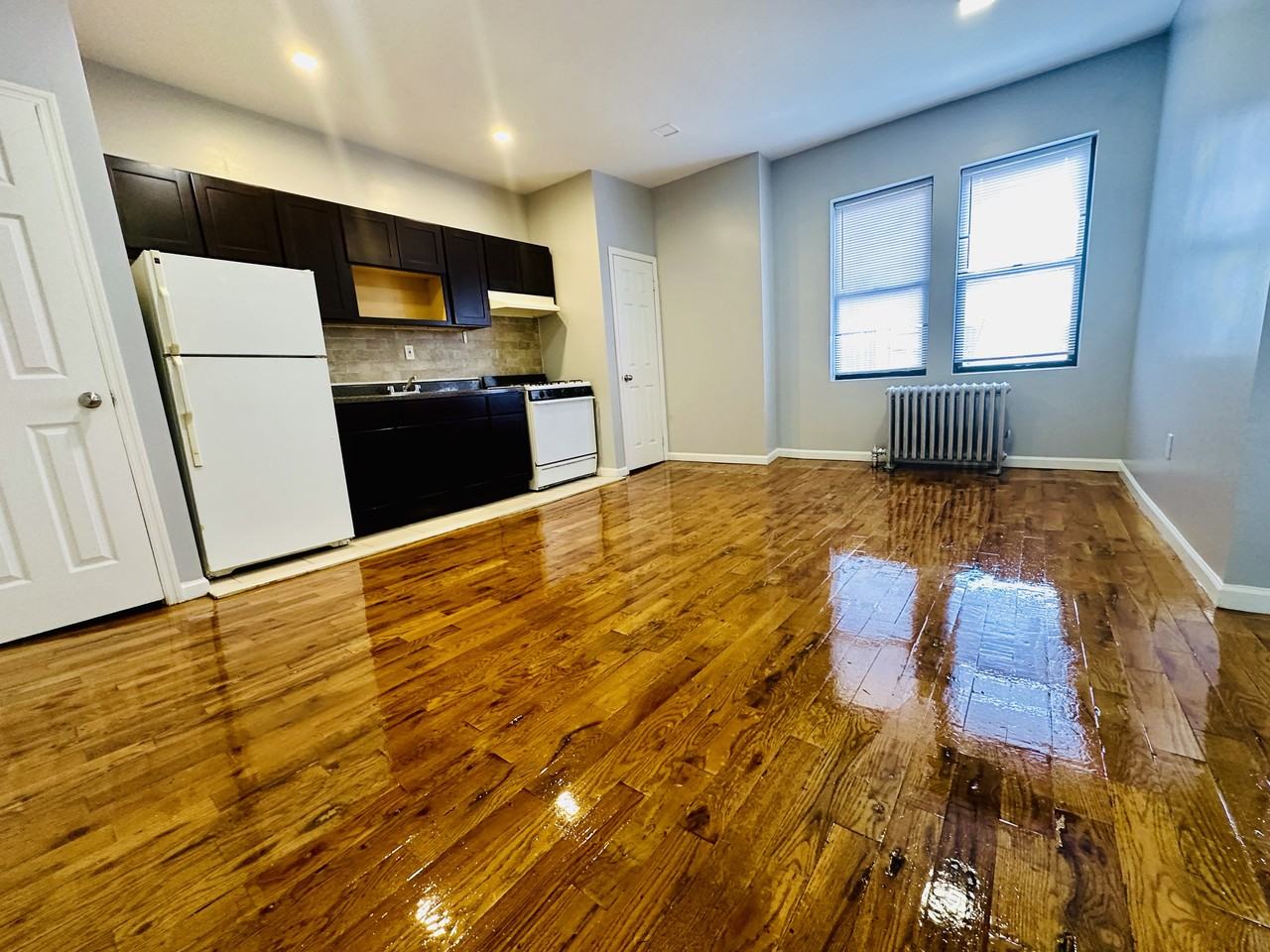 30 Rutgers Street #206 - Photo 3 of 11