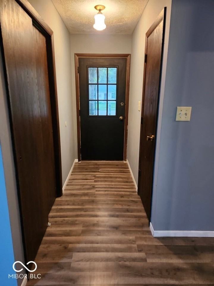 5123 Pappas Dr - Photo 4 of 9