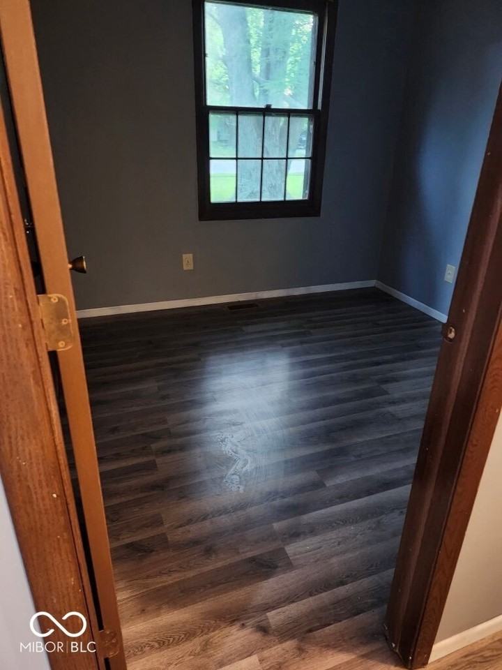 5123 Pappas Dr - Photo 5 of 9