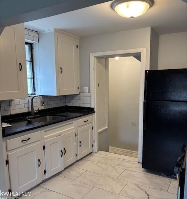 22448 Lambrecht Ave - Photo 5 of 12