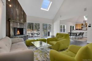 featured image of 26 Lakeside Ln