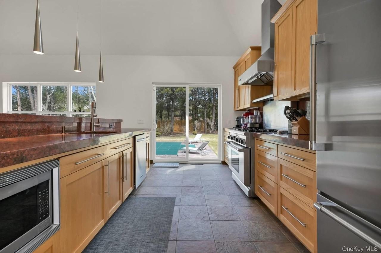 26 Lakeside Ln - Photo 5 of 24