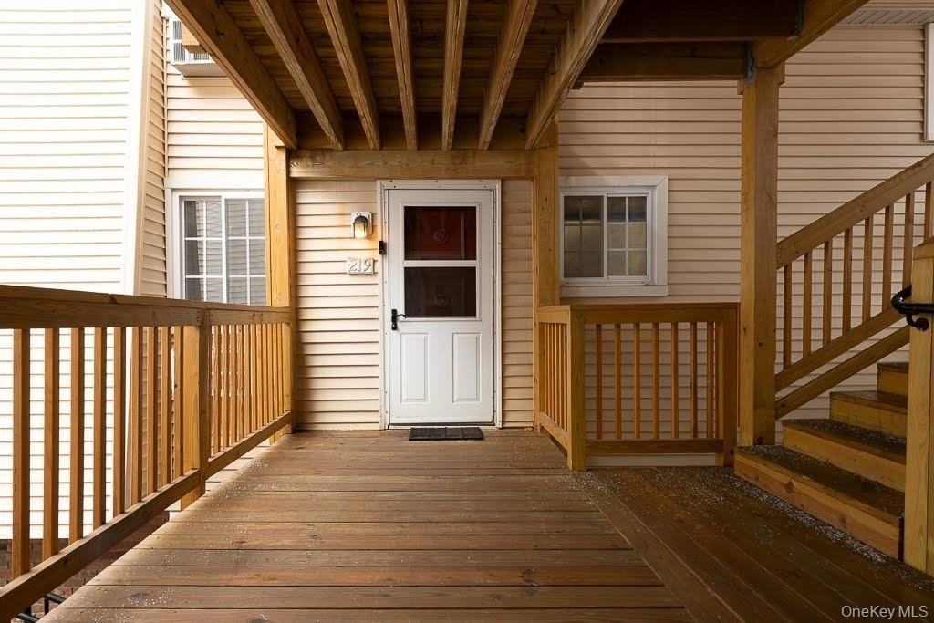 219 Fox Run Ln - Photo 5 of 19