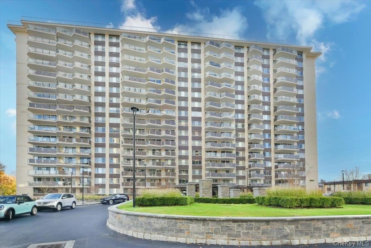 1815 215th St Apt 2g - Photo 2 of 30