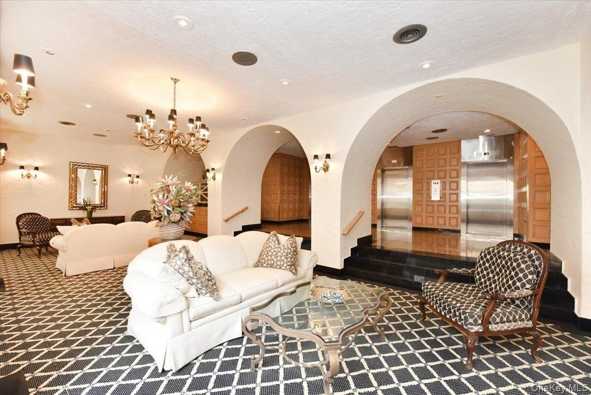 1815 215th St Apt 2g - Photo 4 of 30