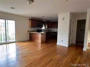 420 N Corona Ave - Photo 2 of 9