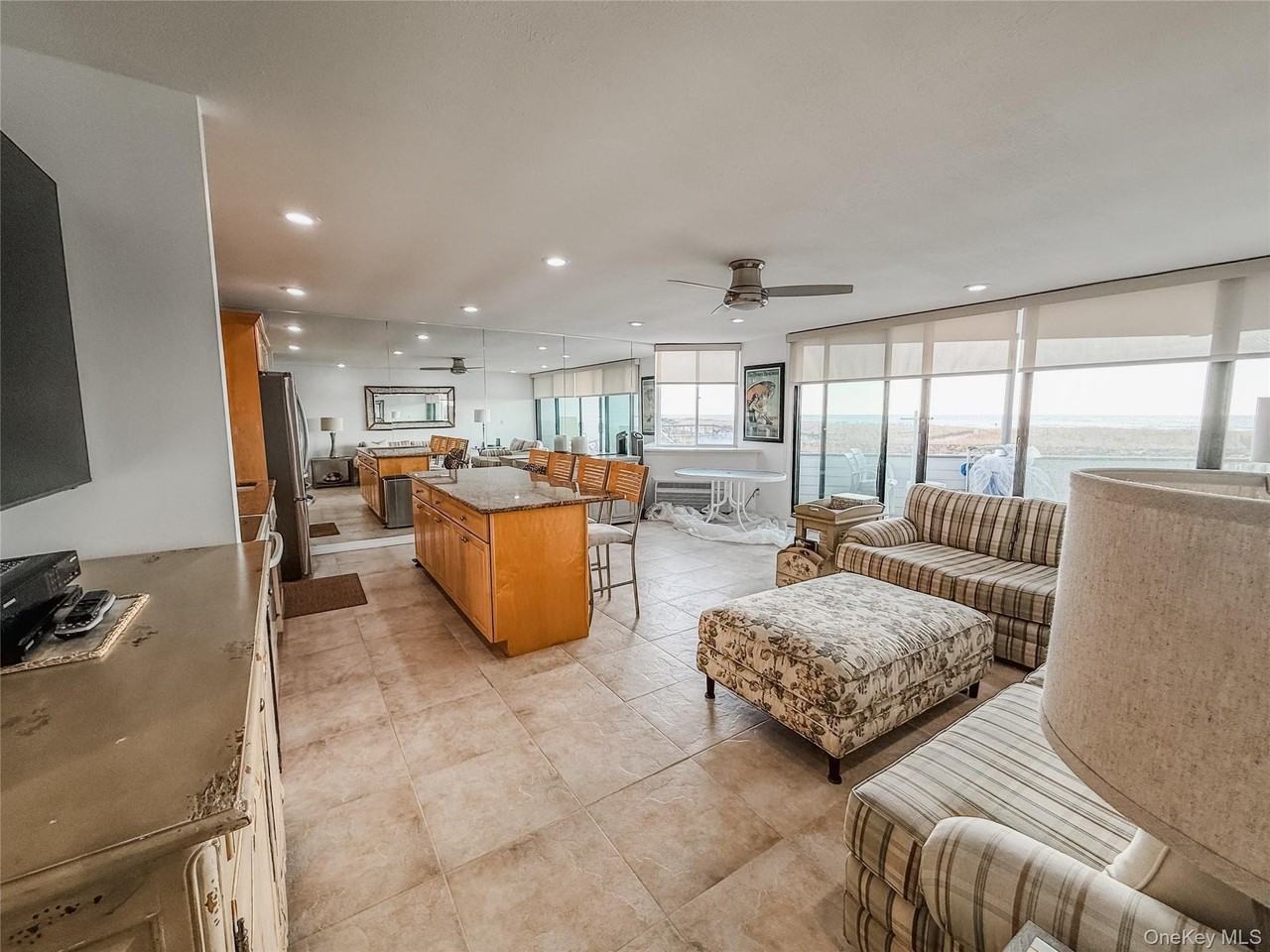 261 Dune Rd - Photo 3 of 9