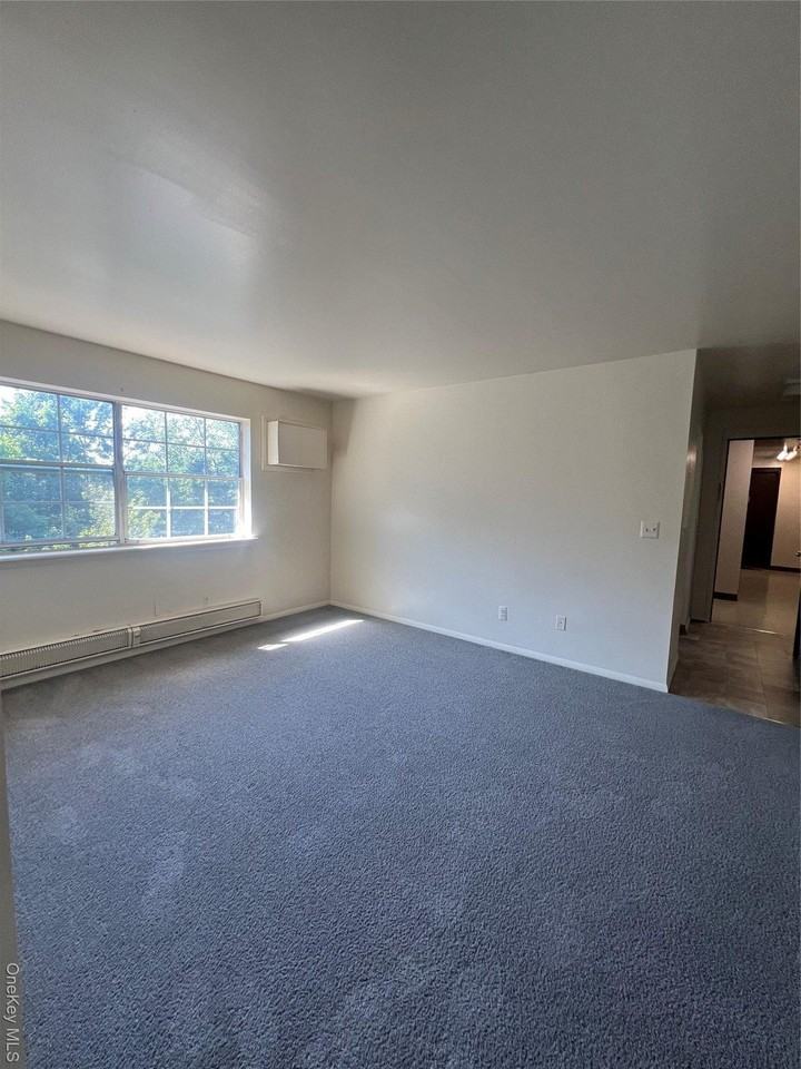 33 Oak St Unit 43-5 - Photo 4 of 9