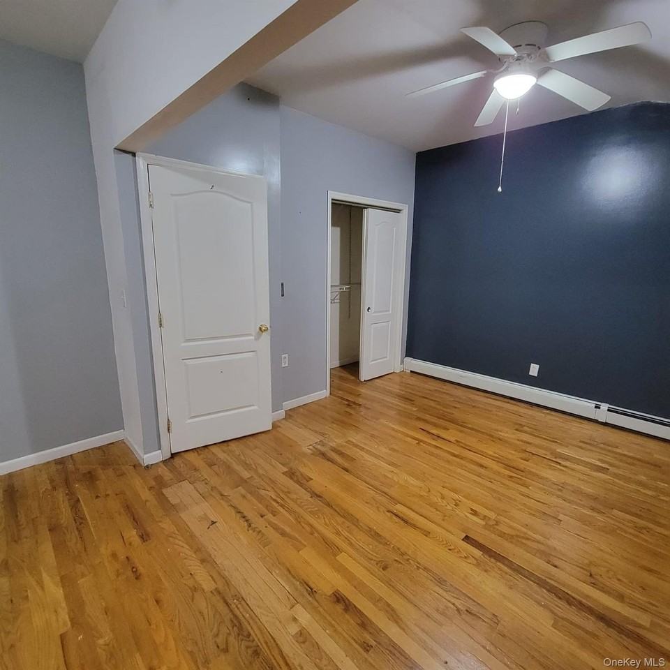 23038 144th Ave 1st Fl - Photo 4 of 9