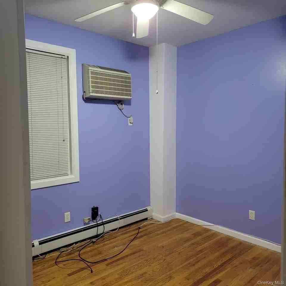 23038 144th Ave 1st Fl - Photo 7 of 9