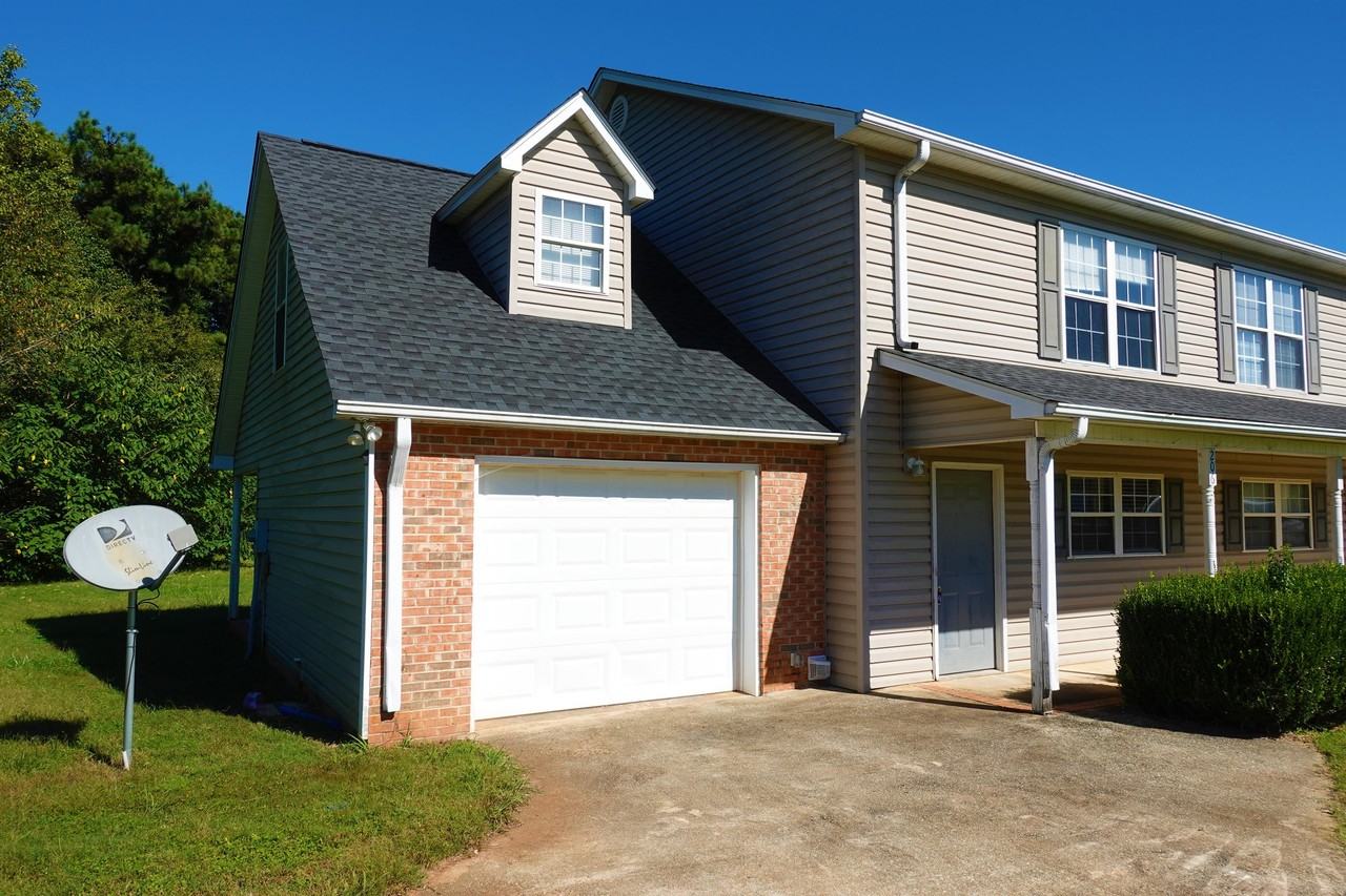 206 River Oaks Cir #01 - Photo 3 of 26