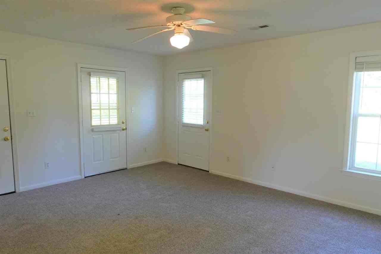 206 River Oaks Cir #01 - Photo 5 of 26