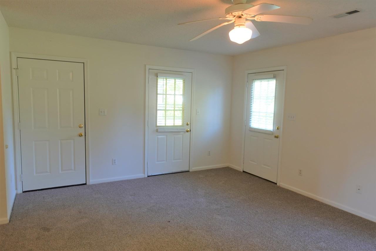 206 River Oaks Cir #01 - Photo 6 of 26