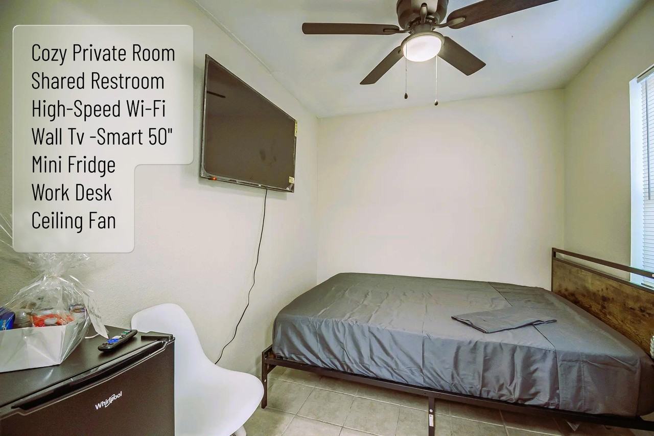 Cove Hollow Dr - Photo 7 of 7