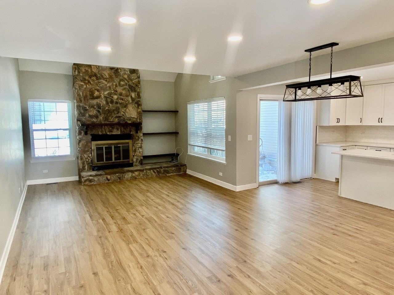 643 Wilbur Ct - Photo 4 of 13