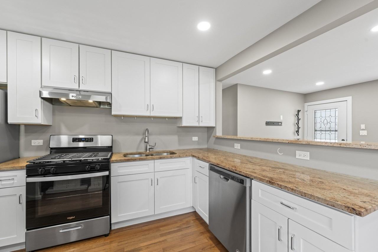 25 Mccabe Dr - Photo 6 of 32