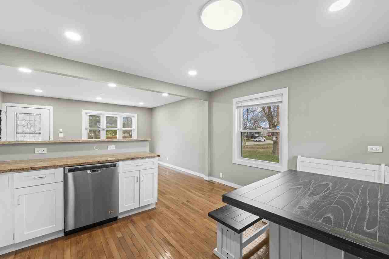 25 Mccabe Dr - Photo 7 of 32