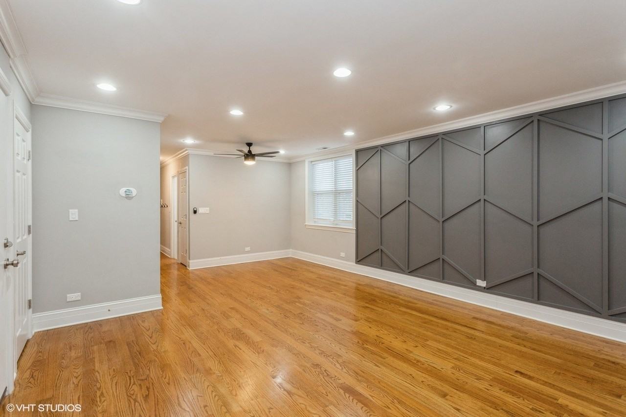 6427 N Albany Ave Unit 3 - Photo 3 of 9