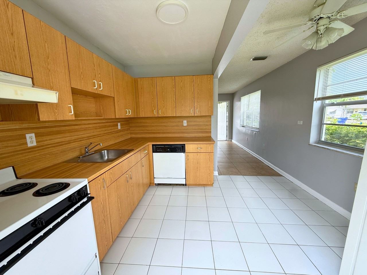 5634 Grant St #1 - Photo 4 of 18